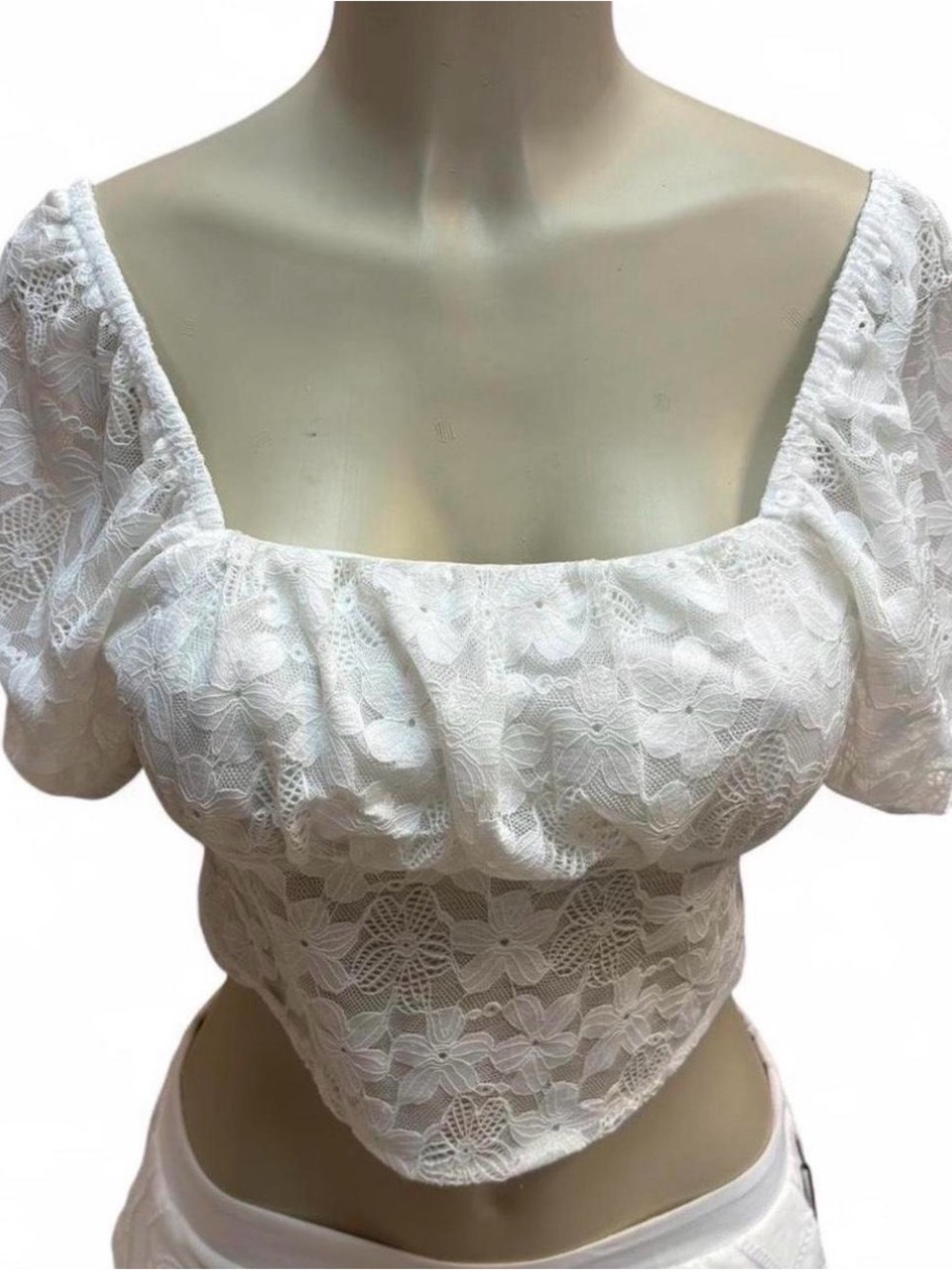 Women's White Lace Puff Sleeve Square Neck Crop Top - Elegant Casual - Picture 3 of 3